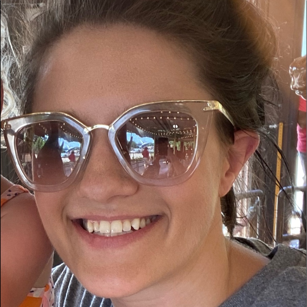 Meet your Posher, Jessica